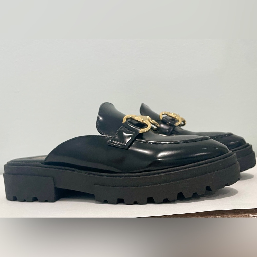 STEVE MADDEN Missk Black Patent Leather Chunky Lug Platform Mule Loafers (7) - Picture 3 of 15